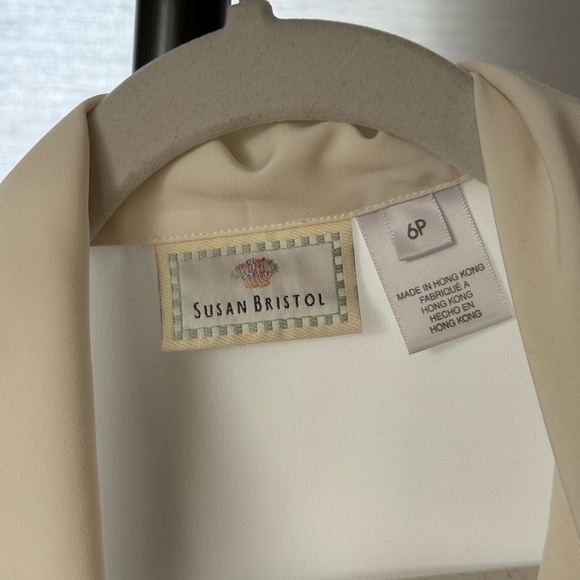 Vintage 90’s Susan Bristol Cream Top with Subtle Suede Gold Accents - Picture 3 of 6